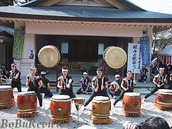 taiko-drumming.jpg